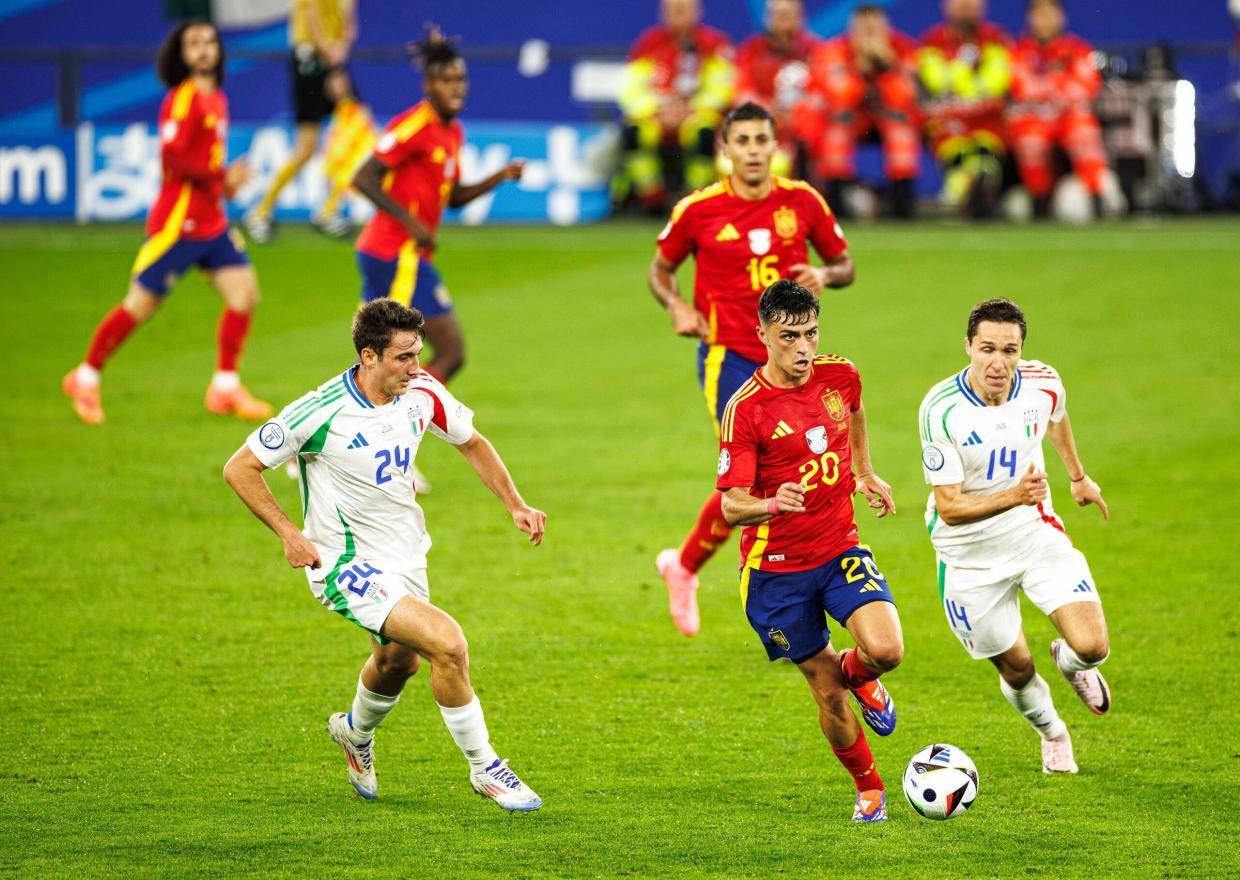 周六041意甲：维罗纳VS亚特兰大，意甲神剧！谁能阻止亚特兰大进球狂潮？黄色火焰闯关